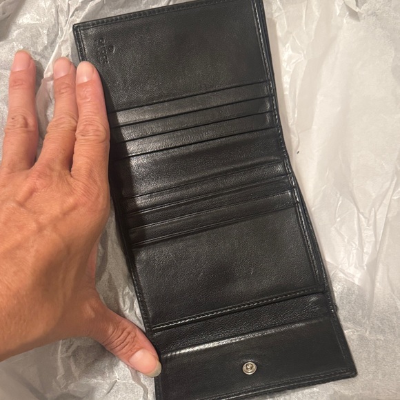Gucci Black GG Pattern Wallet - Picture 4 of 6